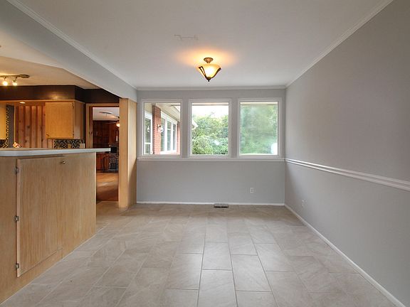 5th image of 4512 Plummer Dr