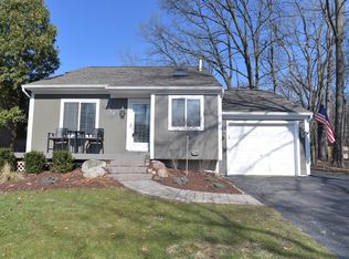 3610 Fieldview Ave, West Bloomfield, MI