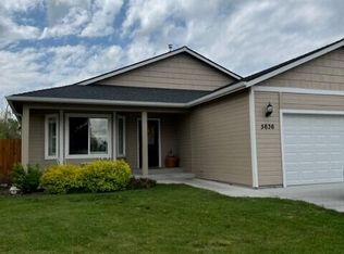 5636 Mickshelly Cir, Klamath Falls, OR 97603