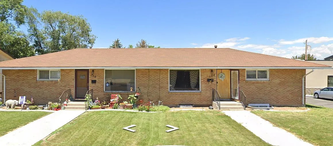 2 bed 1 bath Duplex home — Photo 1