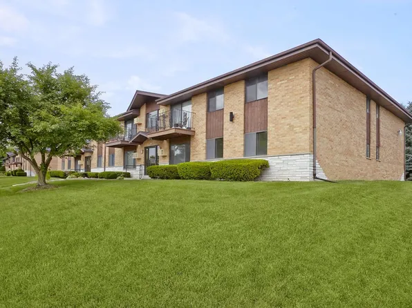 111 5th Ave #123, Grafton, WI 53024