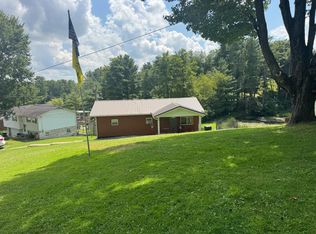 136 Pinevilla Dr, Beckley, WV 25801