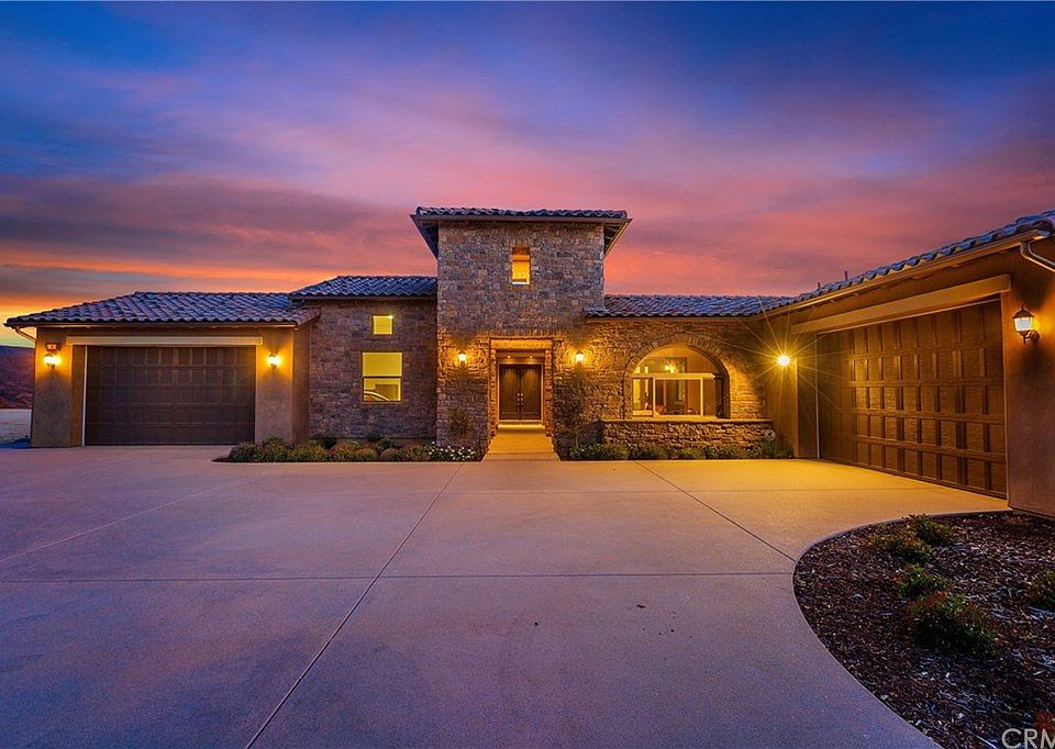 1st image of 42009 Knoll Vista Ln