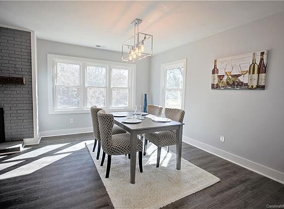 4th image of 2413 Shamrock Dr