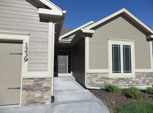 1239 Blackberry Dr, Liberty, MO 64068