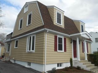 31 Fairview Ave, Stratford, CT 06614