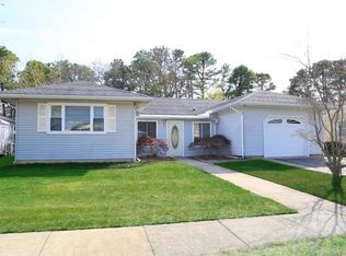 4 La Combe Ter, Toms River, NJ 08757