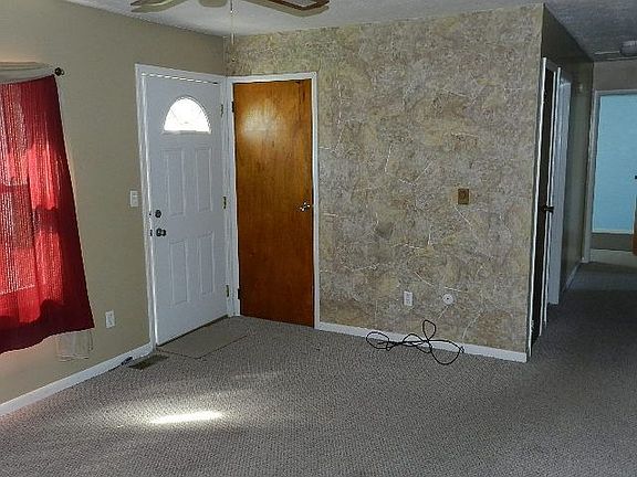 4th image of 2964 Craven Dr