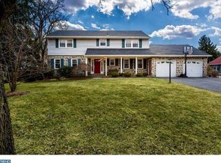 2416 Laurel Dr, Cinnaminson, NJ 08077