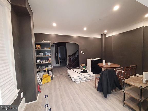 2nd image of 301 Spring St