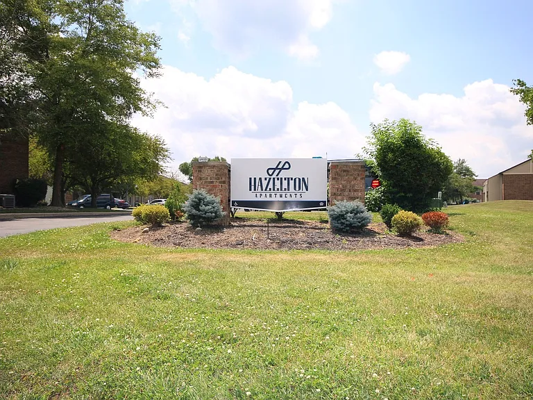 Hazelton Apartments — Photo 3