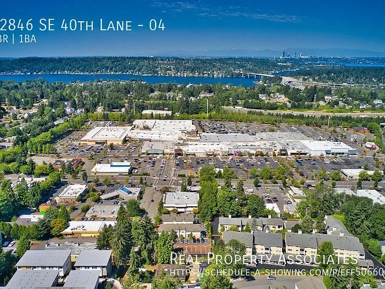 12846 SE 40th Ln #4 — Photo 16