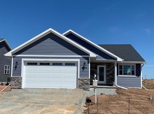 W6538 E Steamboat Ln, Appleton, WI 54915