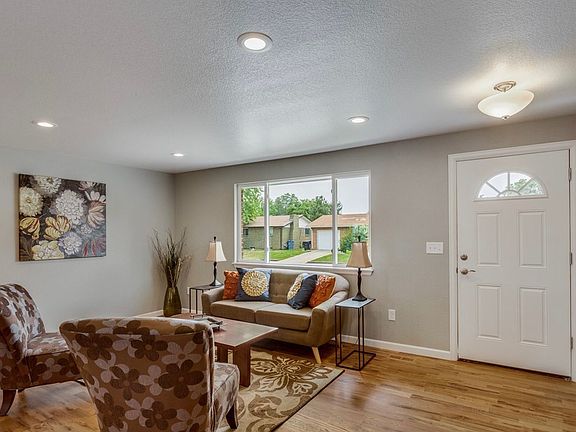 4th image of 1808 Queens Dr