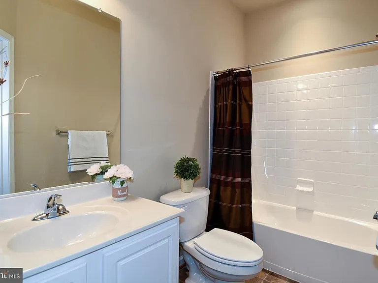 3030 Chinkapin Oak Ln — Photo 15