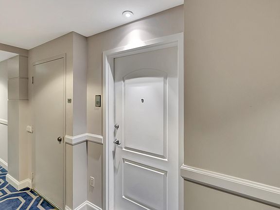 5th image of 801 S Olive Avenue #603