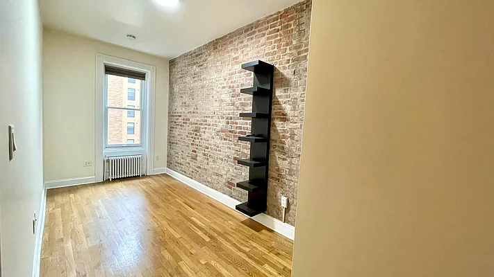 Rented by Strivers Management Group Corp (Brokerage) | media 20