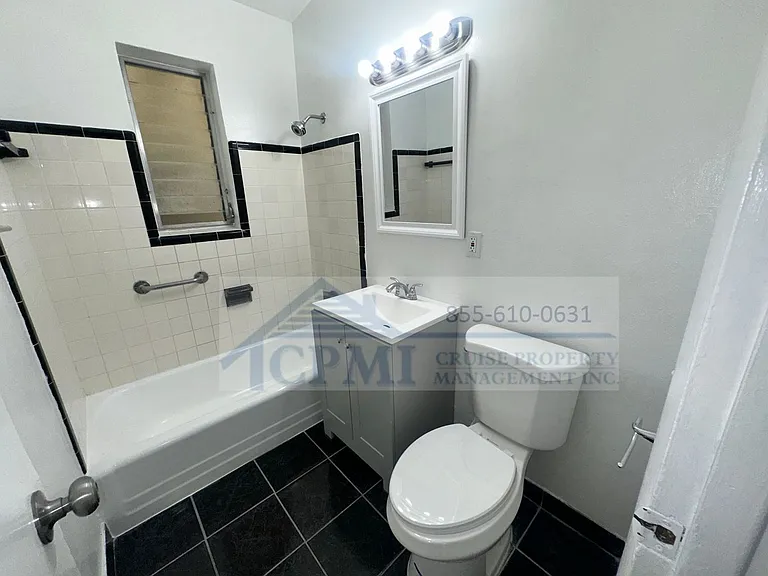 4771 NE 17th Ave — Photo 16