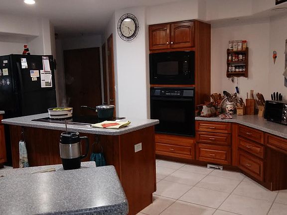 other side of kitchen