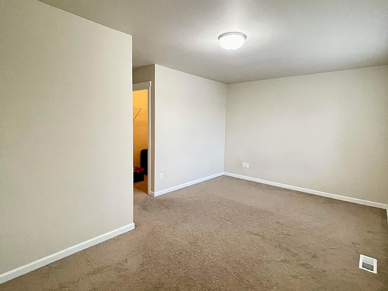1616 Farina Loop SE — Photo 18