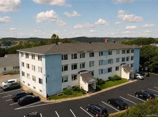 500 Douglas Ave #B1, Saint John, NB E2K1E7