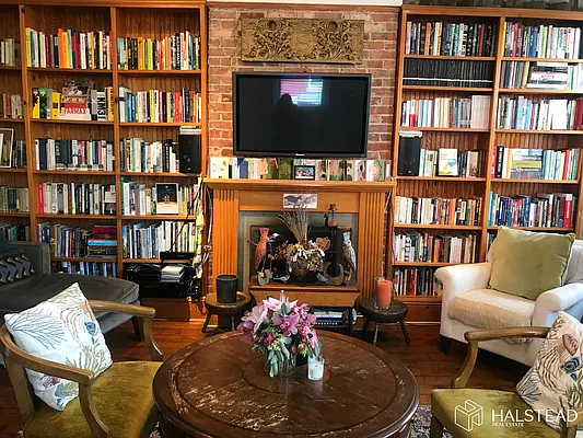 Rented by Halstead Real Estate | media 16