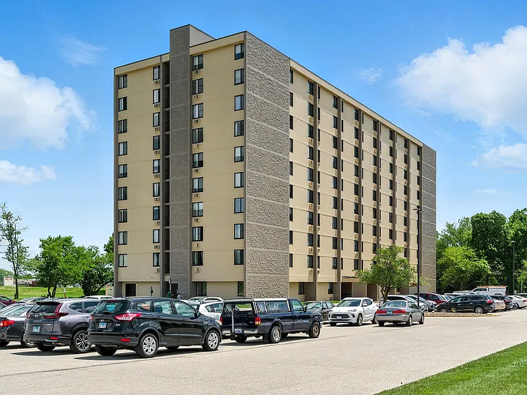 Colona House Senior Apartments - 62+ — Photo 5