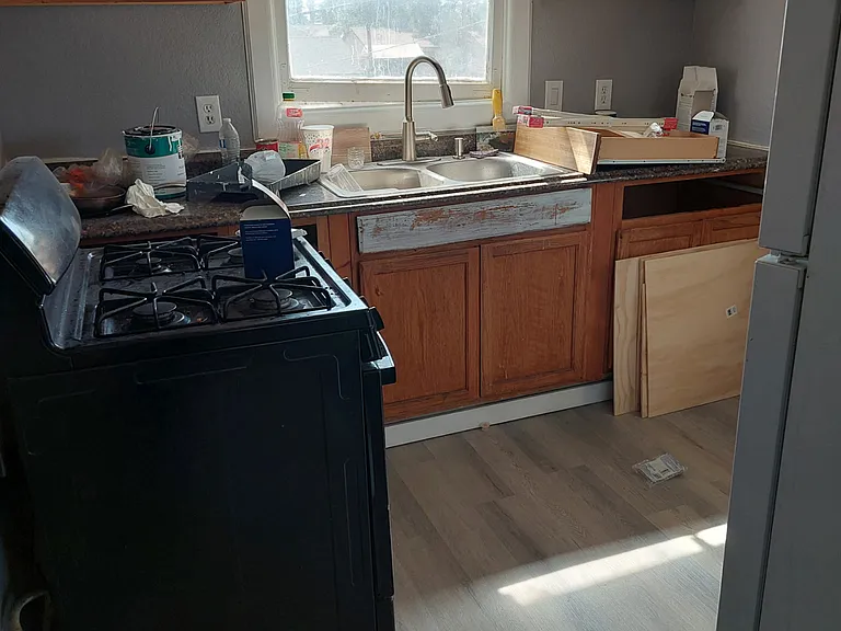 500 1/2 Woodrow Ave — Photo 2