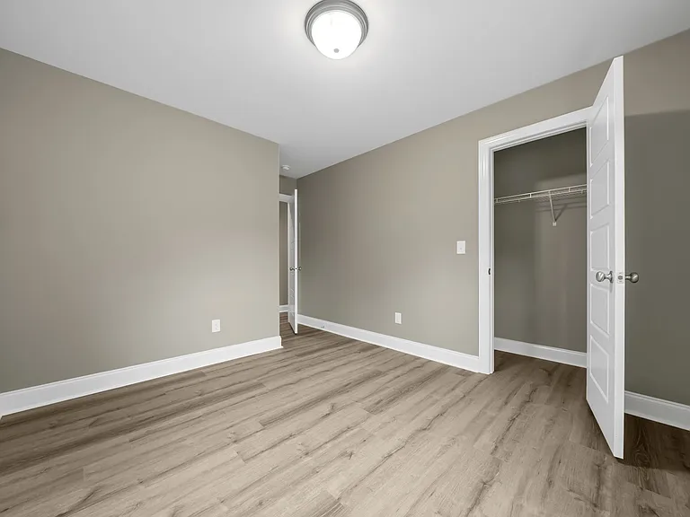 115 Holley St #B — Photo 11