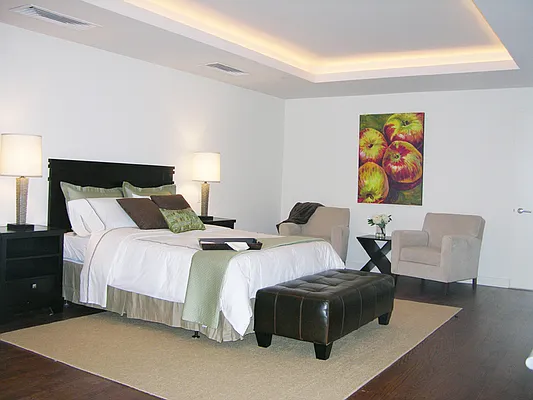 Rented by Sotheby's International Realty | media 9