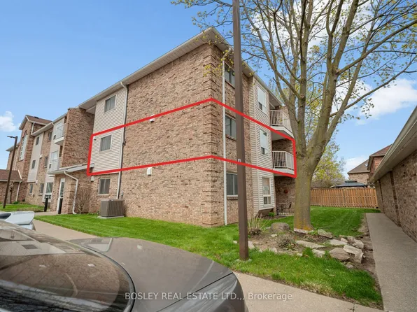 1061 Vansickle Rd N #205A, Saint Catharines, ON L2S 2X4