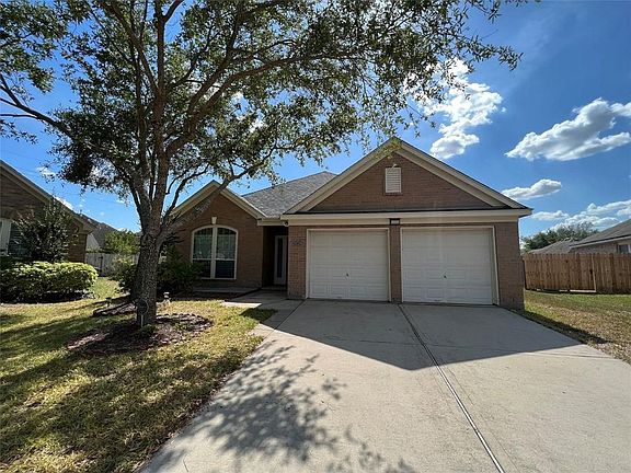 2nd image of 20234 W Lakebridge Ln