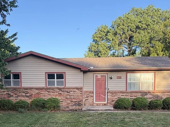 8143 S Hancock Dr, Derby, KS 67037