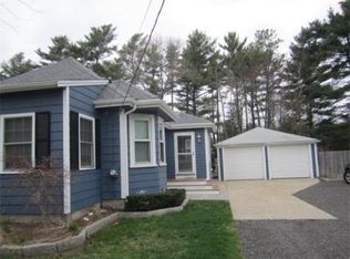 73 Cherry St, Middleboro, MA 02346