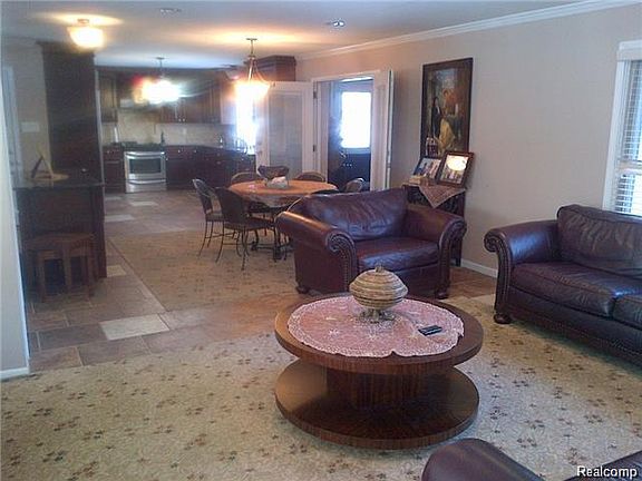3rd image of 5304 W Briarcliff Knoll Dr