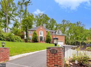 6526 Dearborn Dr, Falls Church, VA 22044
