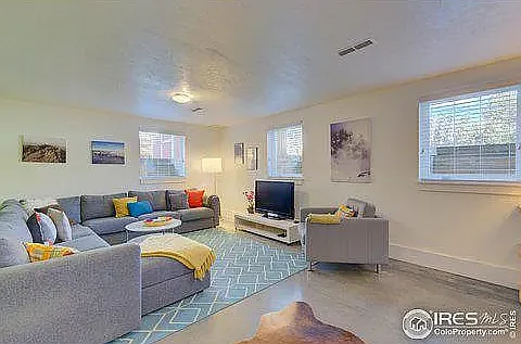 2885 19th St — Photo 32