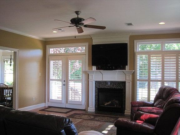 3rd image of 3880 Majestic Oaks Dr