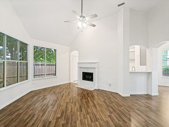 5th image of 5002 Enclave Ct