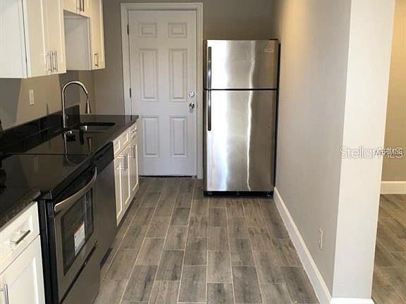 3rd image of 2608 El Portal Ave