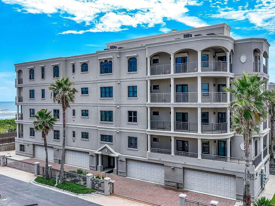 1st image of 405 1ST Street S #211