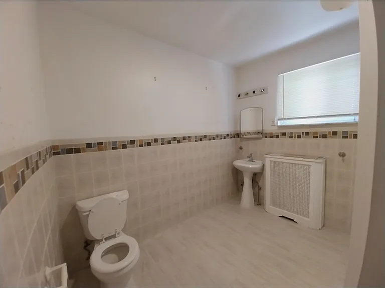 819 Kimball St — Photo 12