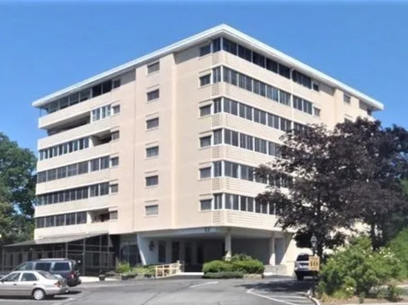 53 Melrose St APT 5B, Melrose, MA 02176
