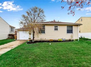 44 W Rouen Dr, Buffalo, NY 14227