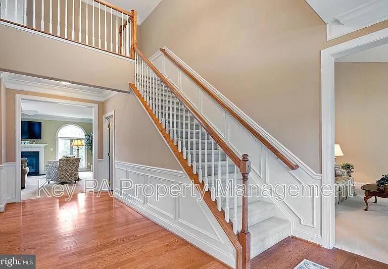 155 Harrogate Dr — Photo 13