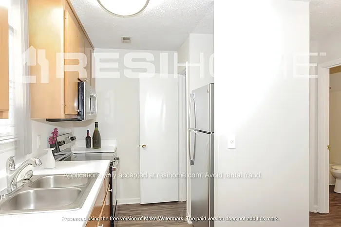 3 bed, 2.0 bath, 1475 sqft, $1,565 — Photo 3