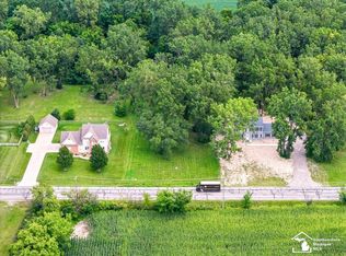 6 Nadeau Rd, Monroe, MI 48162
