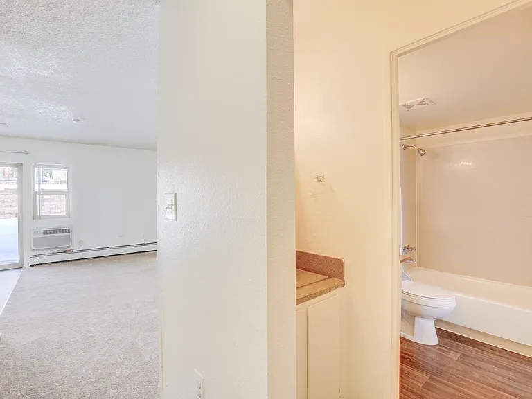Ralston Park Apartments — Photo 47