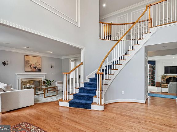 2nd image of 1303 Windsor Ridge Ln