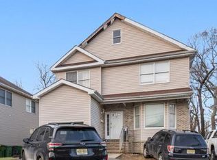 15 9th St, Lakewood, NJ 08701